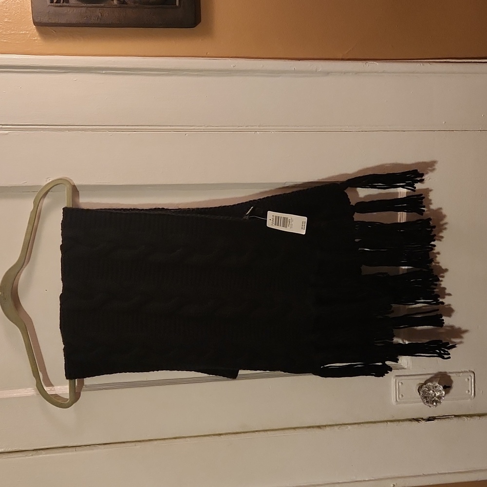 TORRID WOMEN'S BLACK SCARF NEW WITH TAG